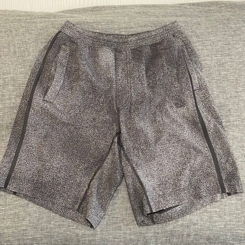 Heathered Grey Lululemon Gym Shorts (Lined)